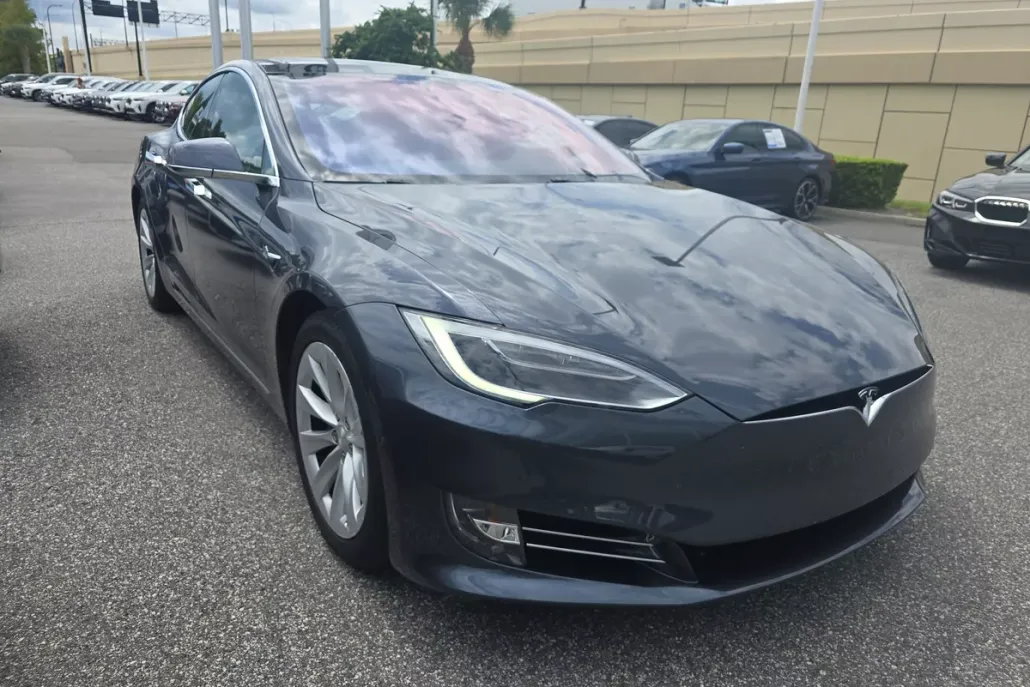 2017 Tesla Model S 75D AWD photo 1