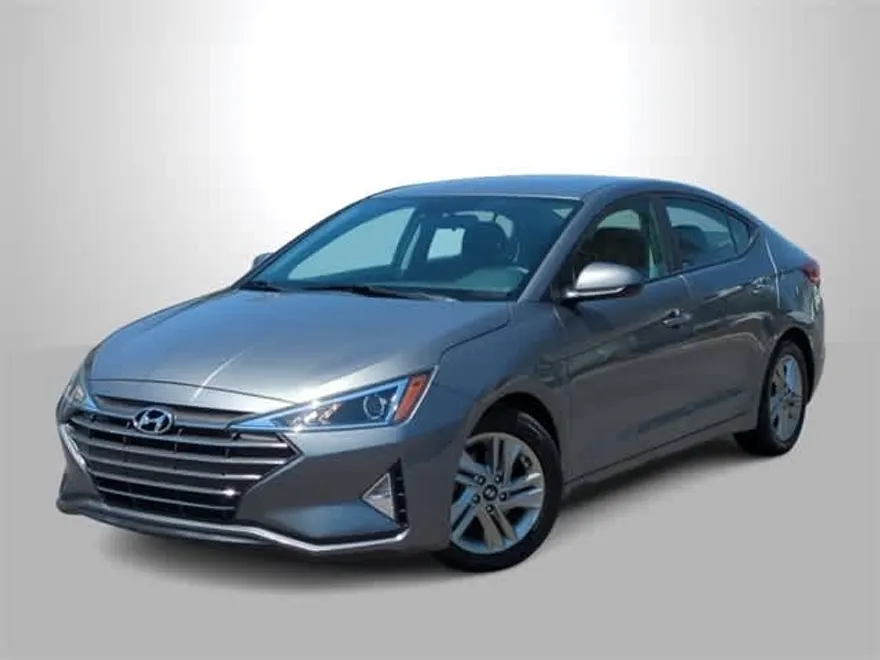 2019 Hyundai Elantra SEL photo 1