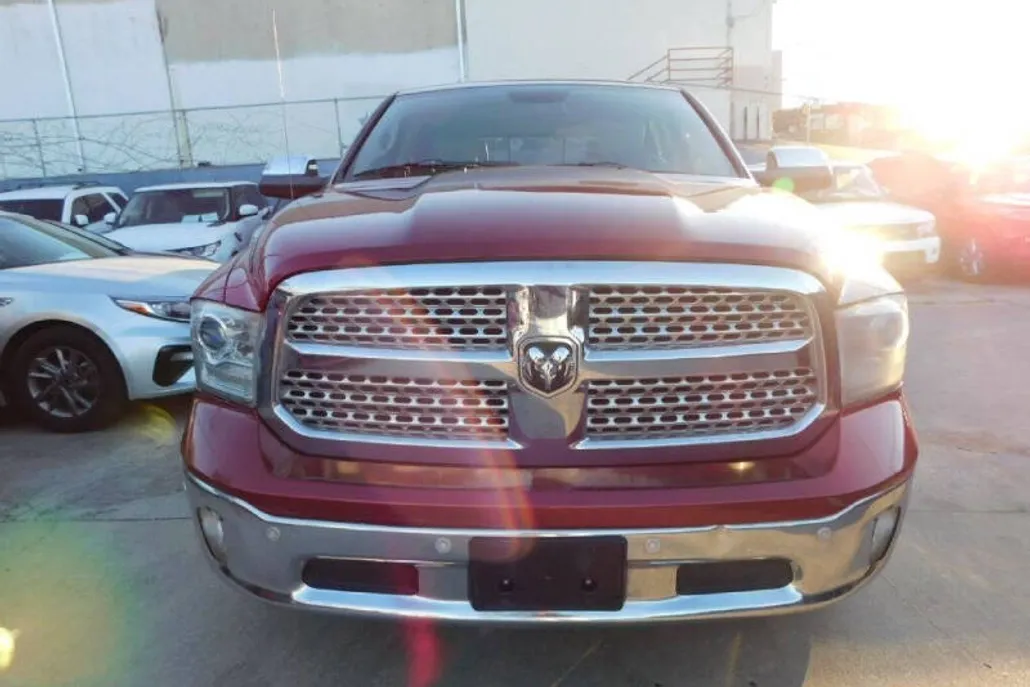 2015 Ram 1500 Laramie photo 1
