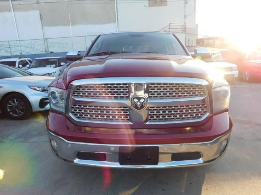 2015 Ram 1500 Laramie photo 1