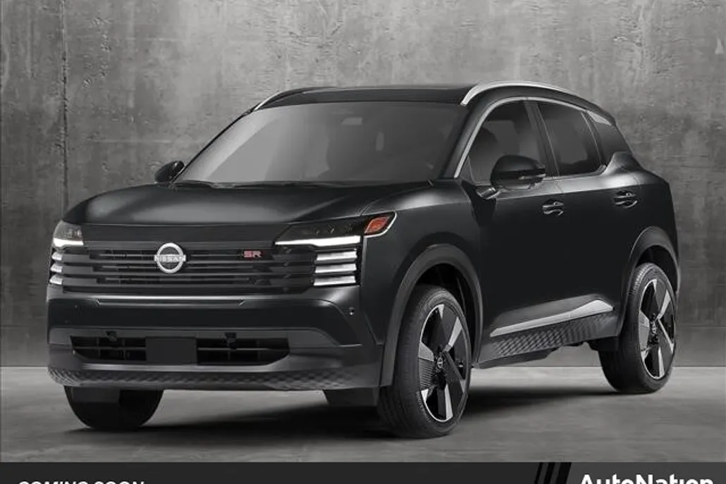 2025 Nissan Kicks SR photo 1