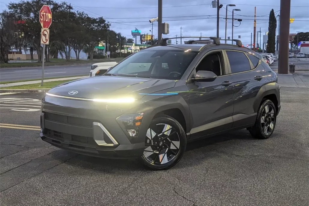 2025 Hyundai Kona SEL photo 1