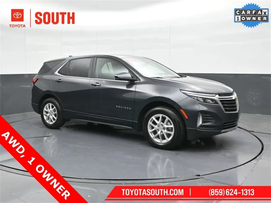 2023 Chevrolet Equinox LT photo 1
