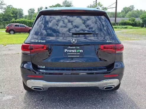 2022 Mercedes Benz GLB 250 photo 4