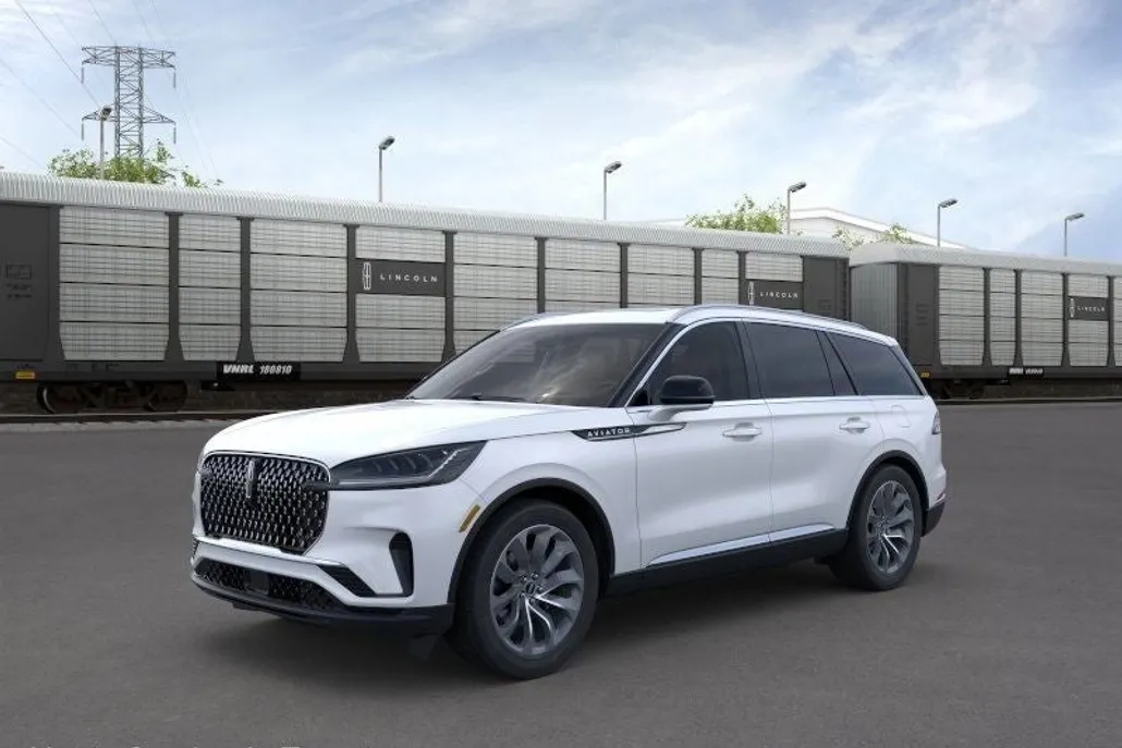 2025 Lincoln Aviator Premiere photo 1