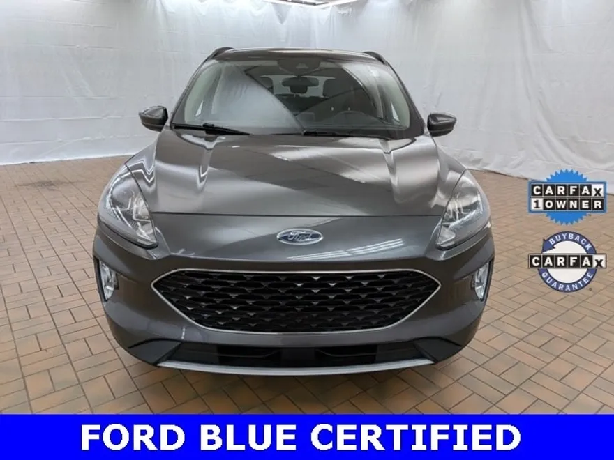 2020 Ford Escape SEL photo 1