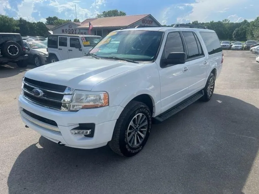2017 Ford Expedition EL XLT photo 1