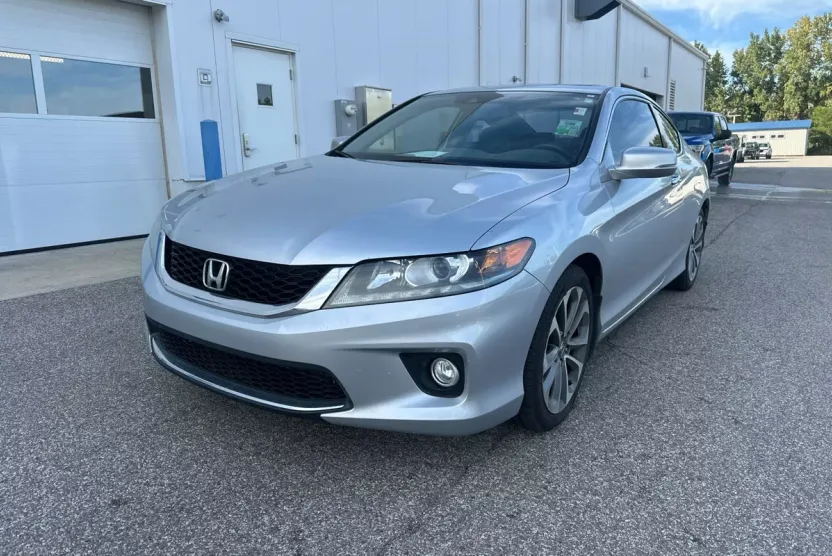 2015 Honda Accord EX-L V6 photo 1