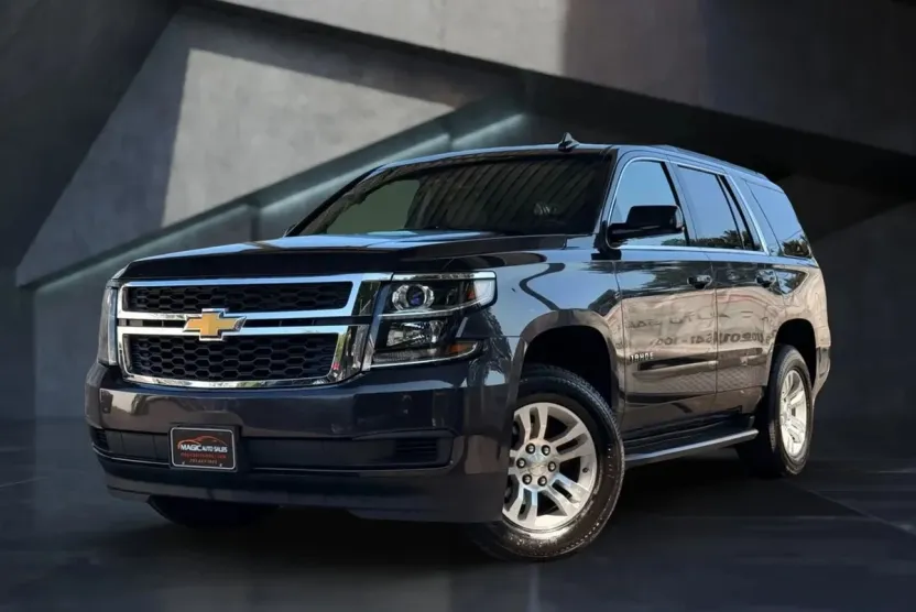 2015 Chevrolet Tahoe LT photo 1