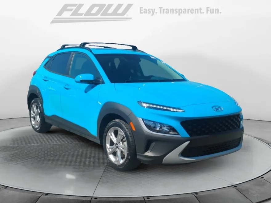 2022 Hyundai Kona SEL photo 1