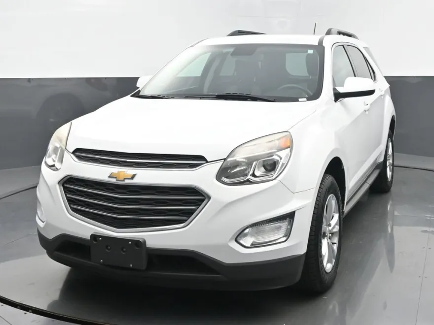 2016 Chevrolet Equinox LT photo 1