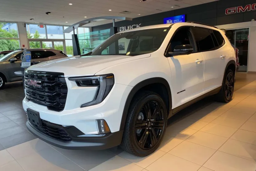 2025 Gmc Acadia Elevation photo 1