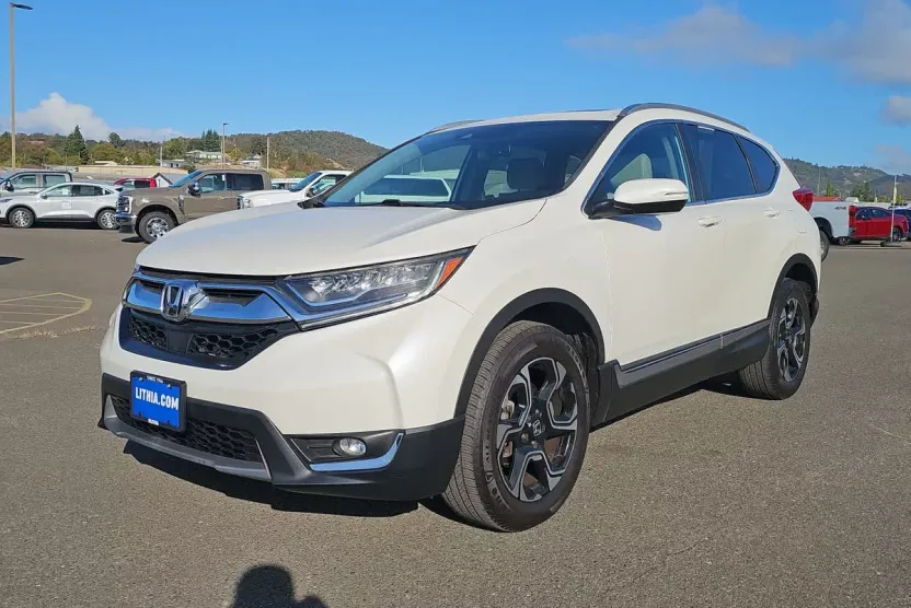 2018 Honda CR-V Touring photo 1