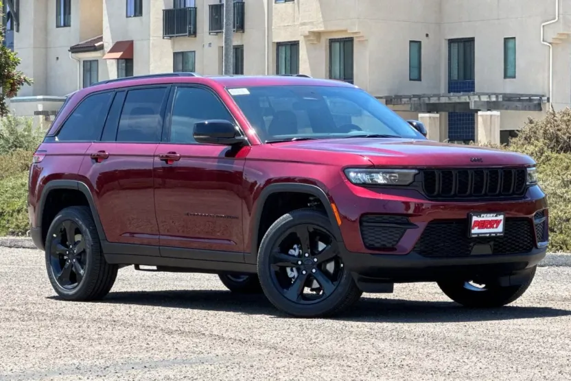 2025 Jeep Grand Cherokee Altitude X photo 1
