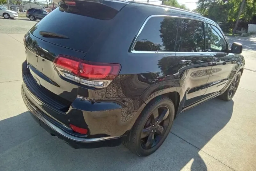 2016 Jeep Grand Cherokee Overland photo 1