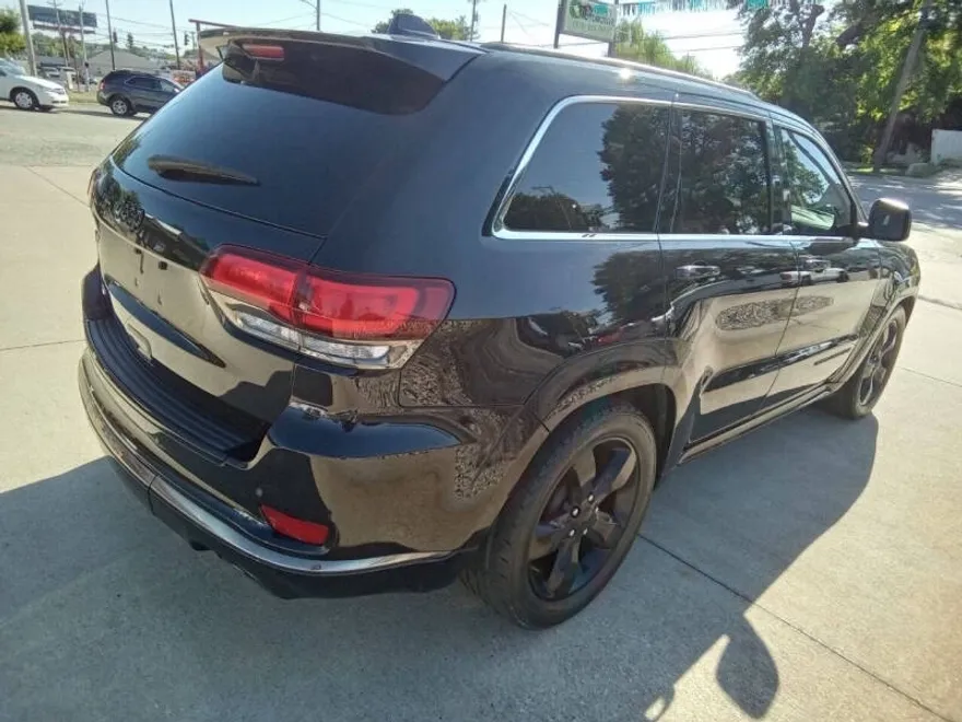 2016 Jeep Grand Cherokee Overland photo 1