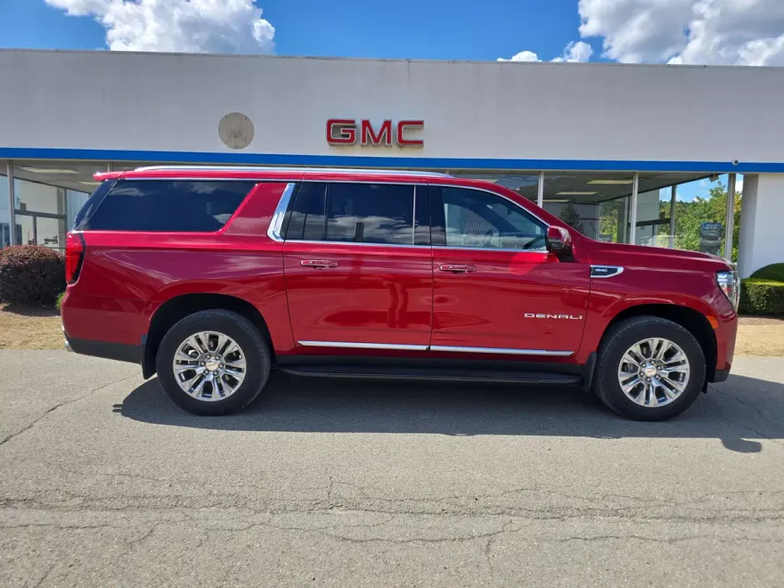 2023 Gmc Yukon XL Denali photo 1