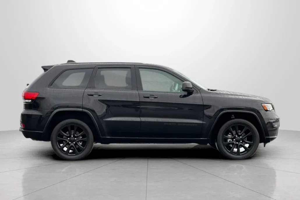 2020 Jeep Grand Cherokee Altitude photo 1