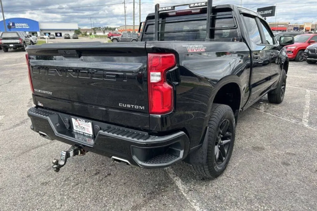 2019 Chevrolet Silverado 1500 Trail Boss Custom photo 1