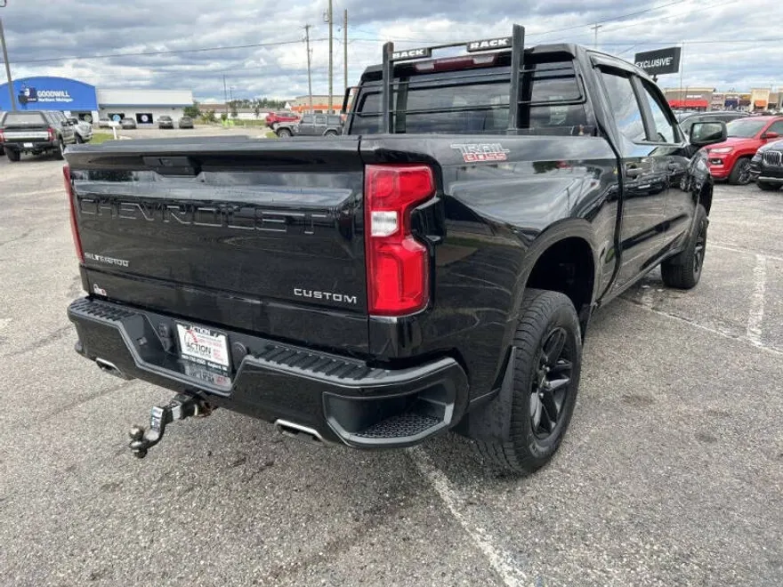 2019 Chevrolet Silverado 1500 Trail Boss Custom photo 1