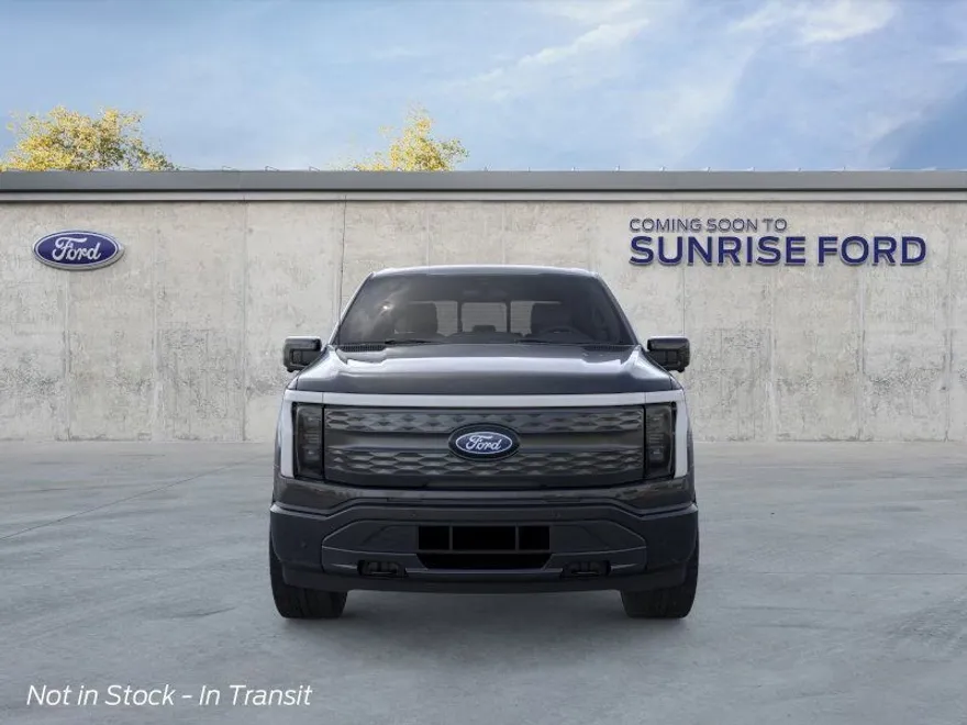 2025 Ford F-150 Lightning Lariat photo 1