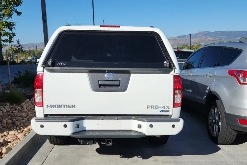 2019 Nissan Frontier PRO-4X photo 1