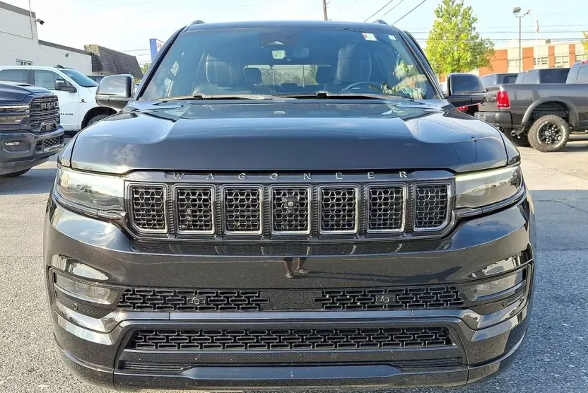 2022 Jeep Grand Wagoneer II photo 1