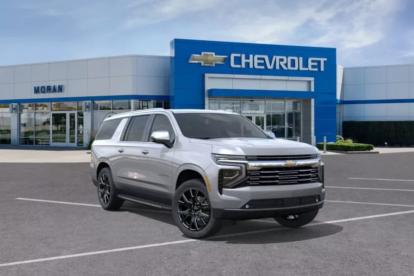 2025 Chevrolet Suburban Premier photo 1