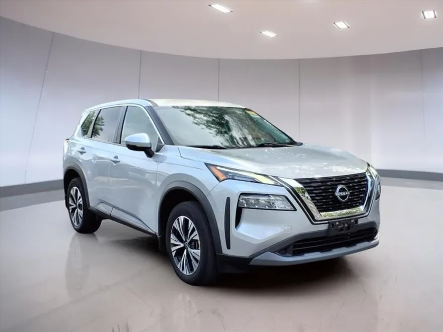 2022 Nissan Rogue SV photo 1