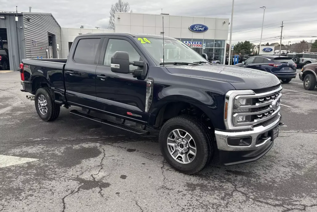 2024 Ford F-350 Lariat photo 1