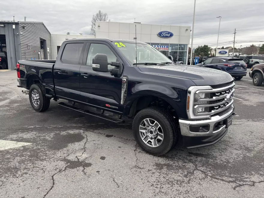 2024 Ford F-350 Lariat photo 1