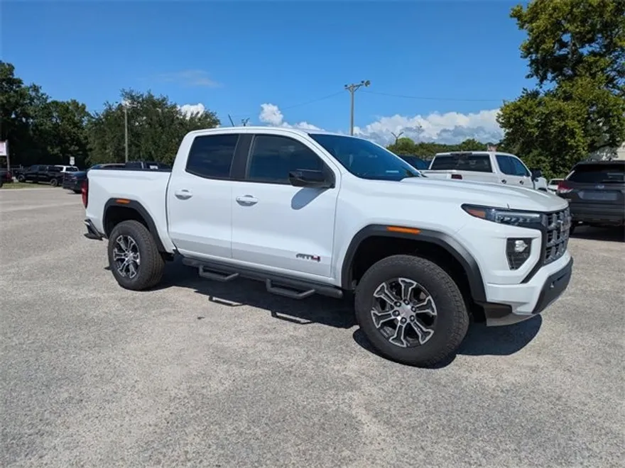 2025 Gmc Canyon AT4 photo 1