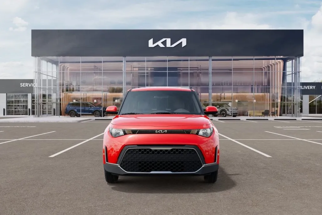 2025 Kia Soul LX photo 1