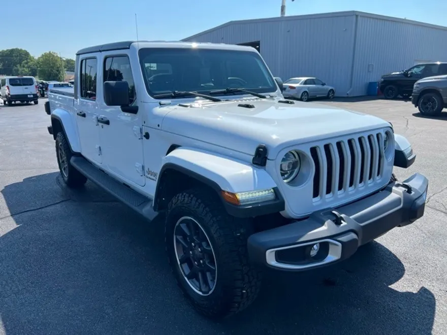 2022 Jeep Gladiator Overland photo 1