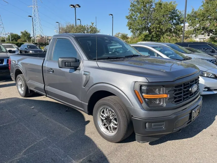2025 Ford F-150 XL photo 1