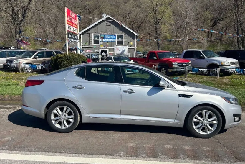 2013 Kia Optima EX photo 1