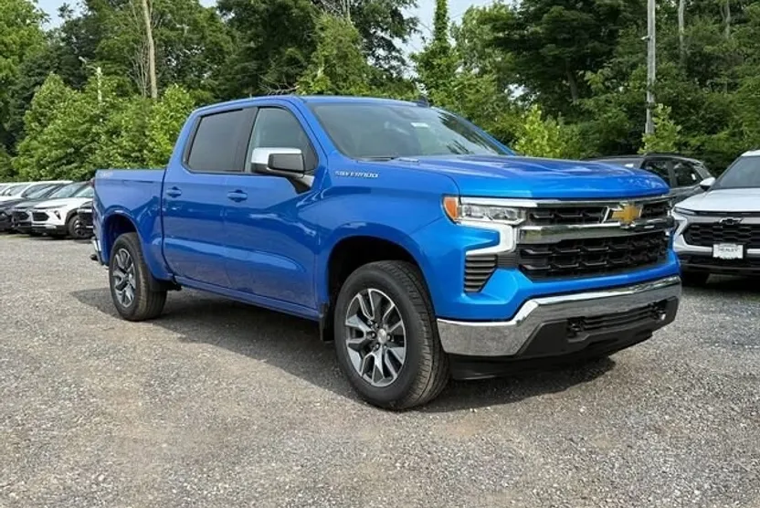 2025 Chevrolet Silverado 1500 LT photo 1