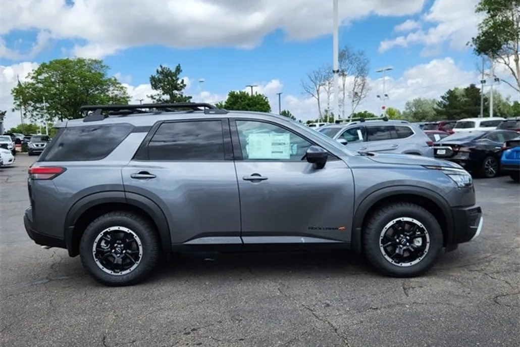 2025 Nissan Pathfinder Rock Creek photo 1
