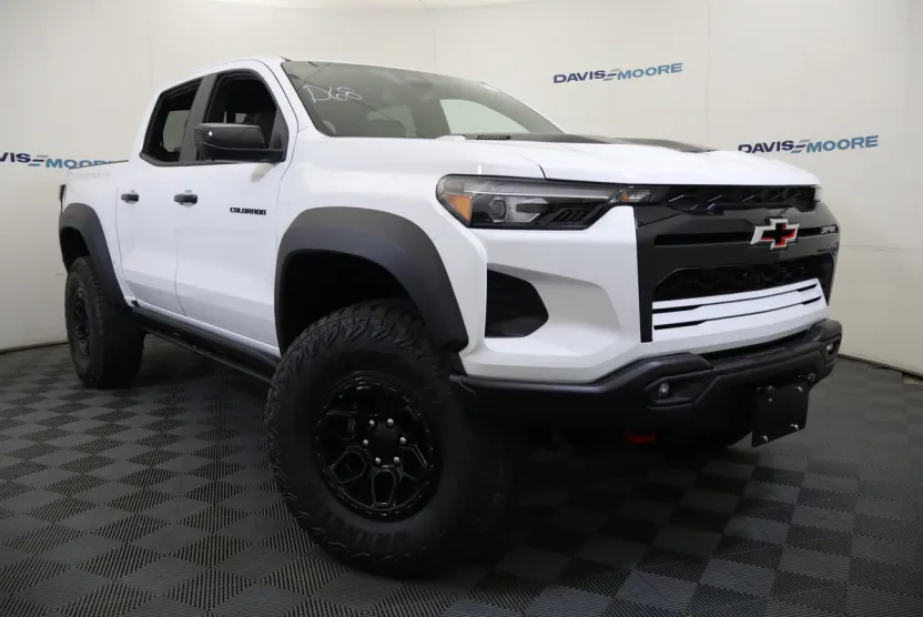 2026 Chevrolet Colorado ZR2 photo 1