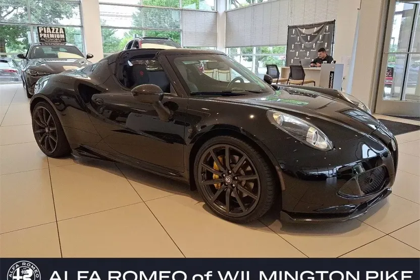 2018 Alfa Romeo 4C SPIDER photo 1