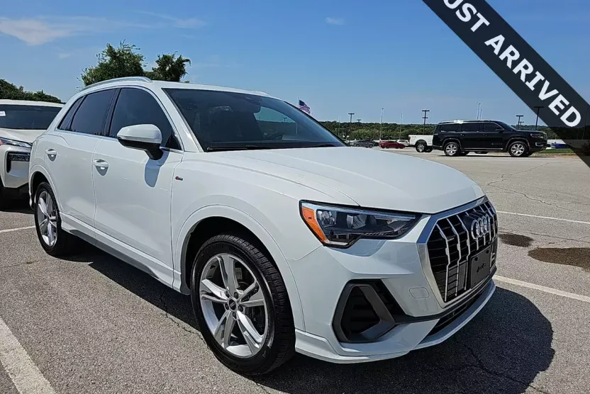 2021 Audi Q3 Premium S line photo 1