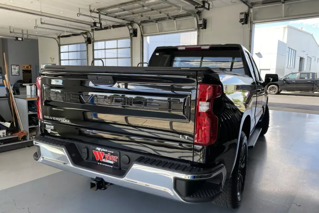 2022 Chevrolet Silverado 1500 LT photo 1