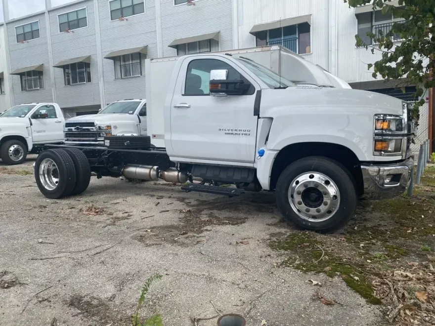 2024 Chevrolet Silverado 5500HD Work Truck photo 1