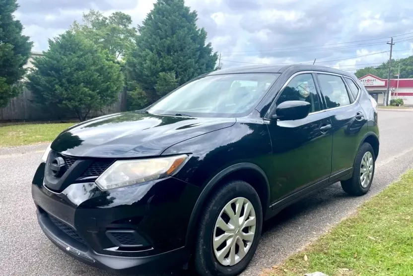 2016 Nissan Rogue S photo 1