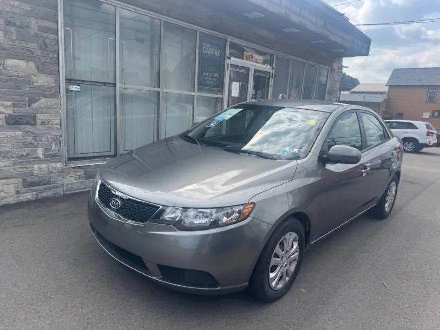 2012 Kia Forte EX photo 1