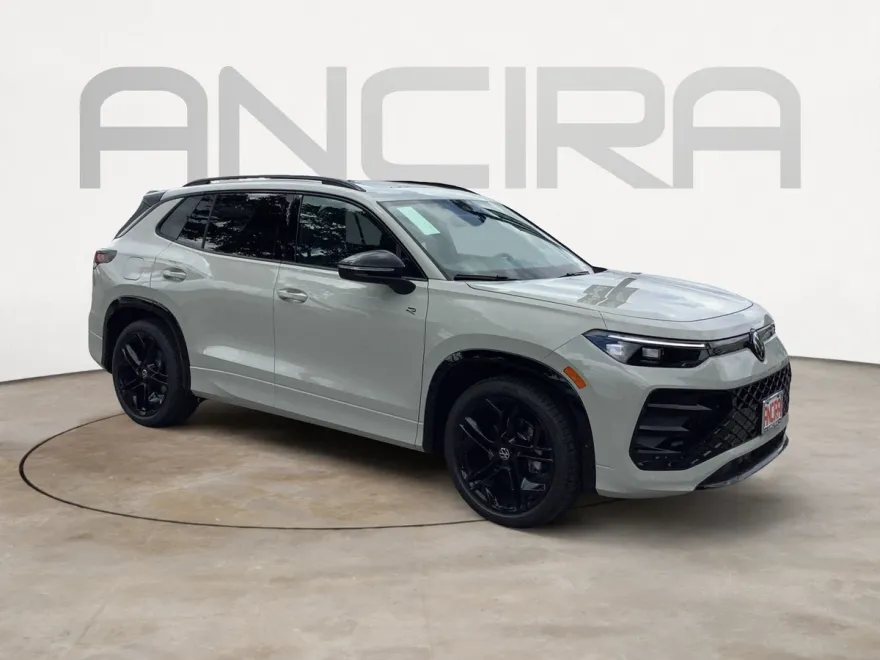 2025 Volkswagen Tiguan SE R-Line Black photo 1