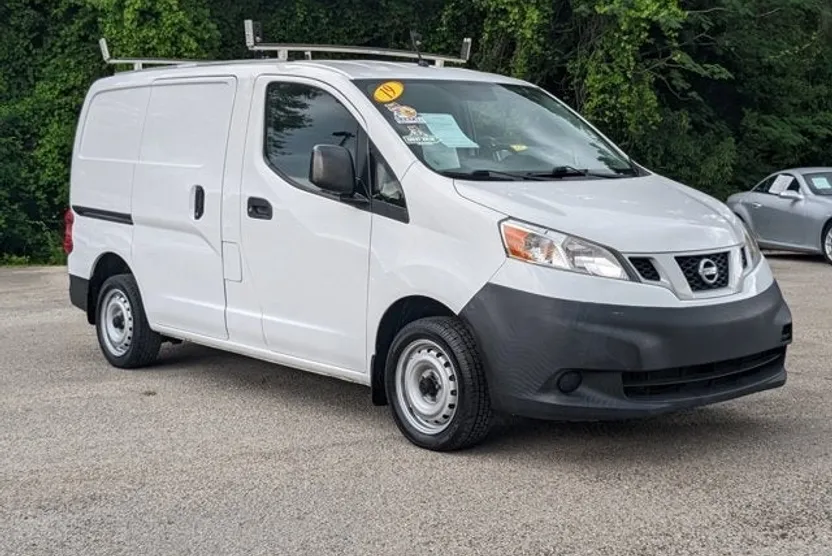 2019 Nissan NV200 S photo 1