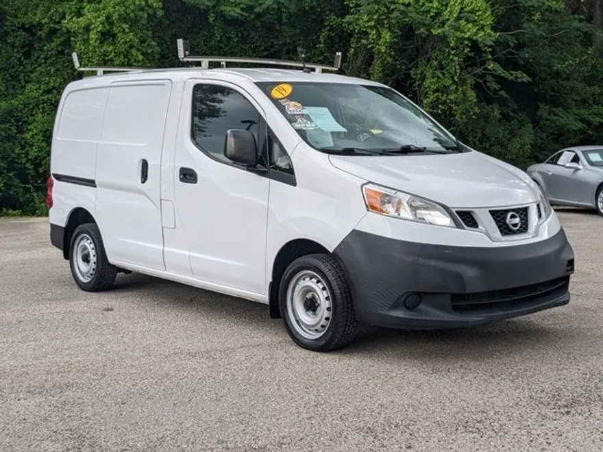 2019 Nissan NV200 S photo 1
