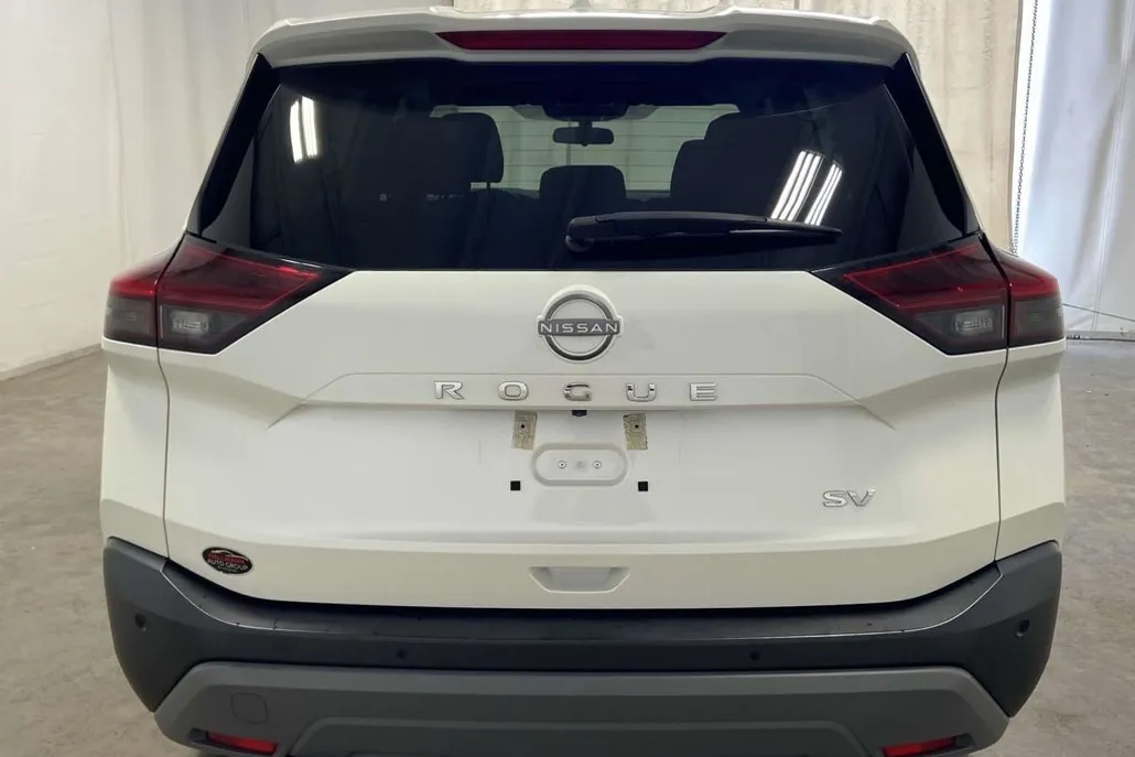 2023 Nissan Rogue SV photo 1