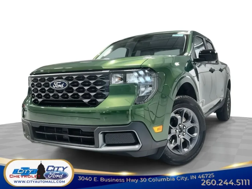 2025 Ford Maverick XLT photo 1